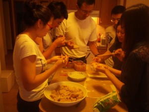 準備水餃午餐  /Making Dumplings for Lunch